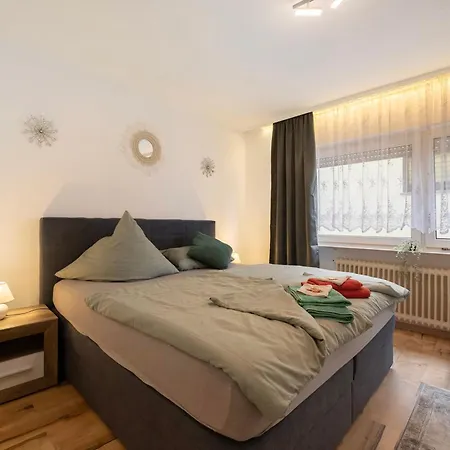 Neue 4 Zi Kueche Bad Parknaehe Apartment Neunkirchen  Exterior photo