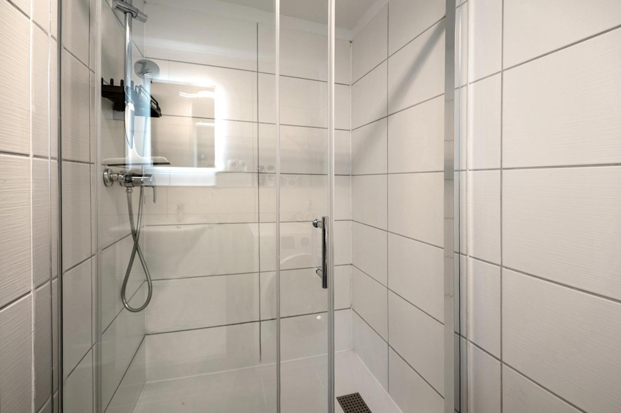 Apartment Neue 4 Zi Kueche Bad Parknaehe *