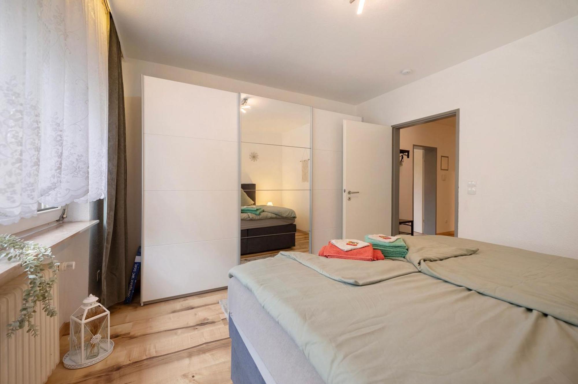 Apartment Neue 4 Zi Kueche Bad Parknaehe