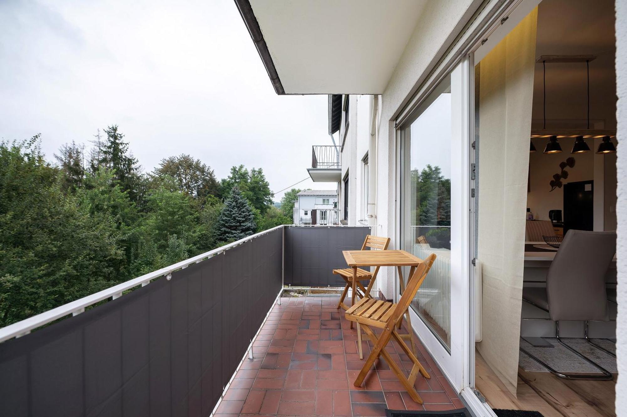 Apartment Neue 4 Zi Kueche Bad Parknaehe