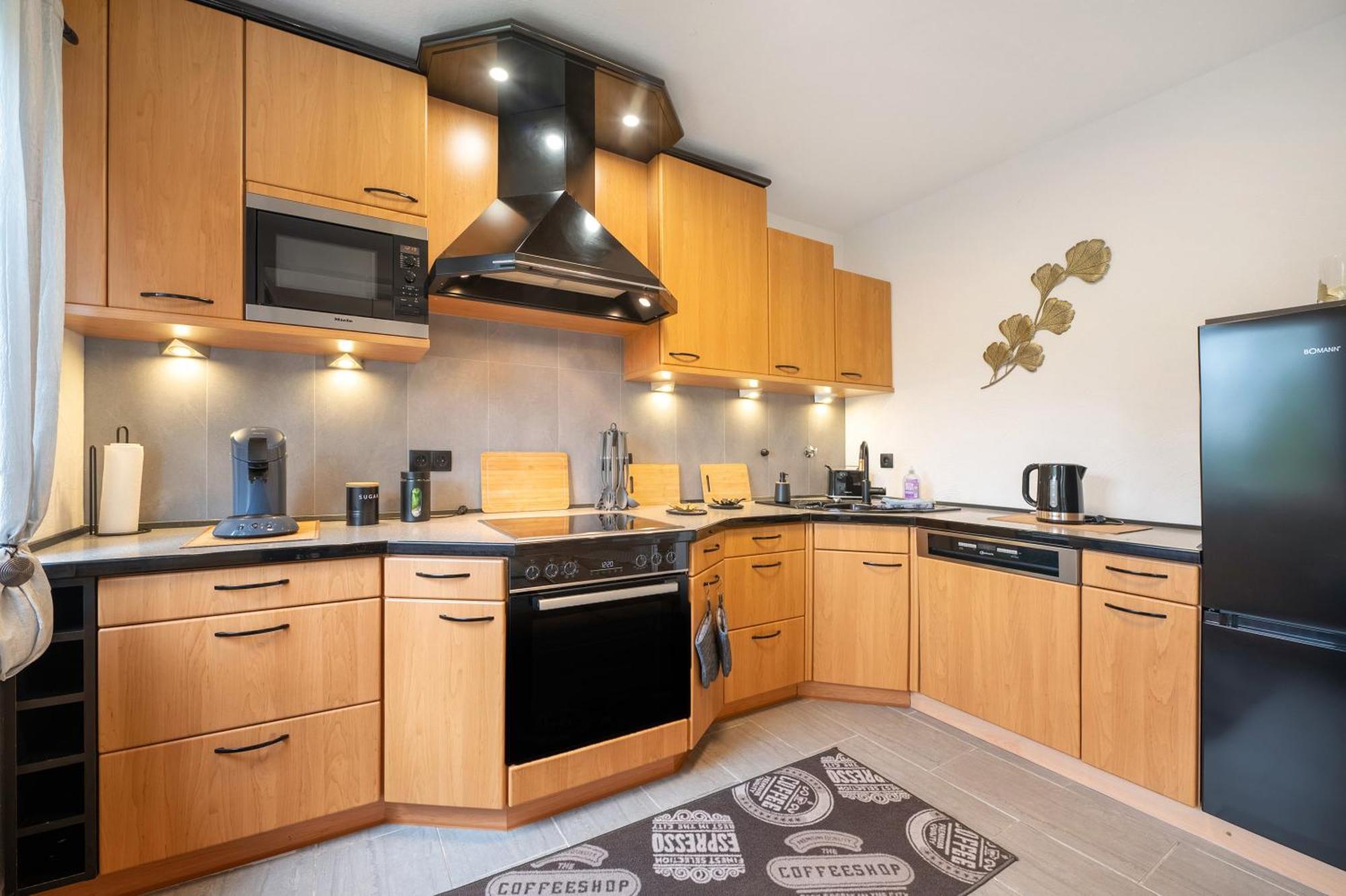 Neue 4 Zi Kueche Bad Parknaehe Apartment